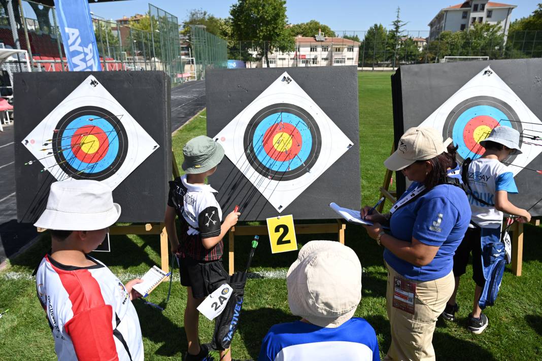 480 sporcu Mete Gazoz ve Elif Berra olma yolunda Konya’da ter döküyor 6